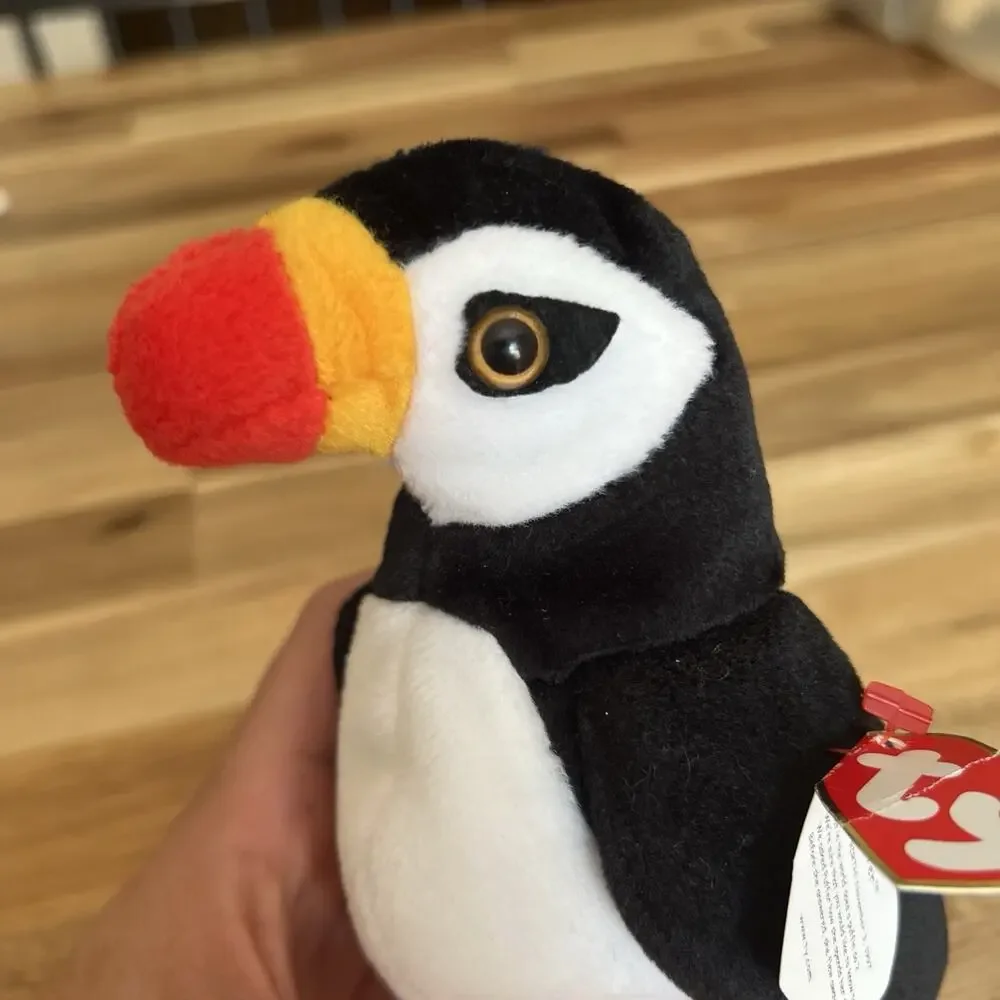 Puffer‎ Penguin 1997 Beanie Baby 3rd Generation Tush Tag Plush Toy - NEW .